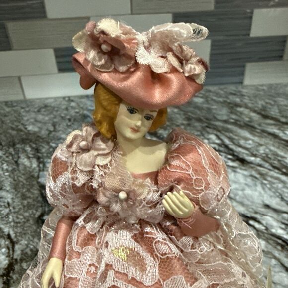 Bradley Dolls Vintage Dancing Doll “Wind Me Up Watch Me Dance” - Picture 4 of 16